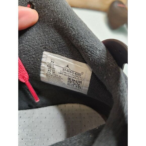 Jordan Women's 6 Retro Toro Bravo Red Shoe Size 8.5 GS 7Y 641 - Picture 10 of 11